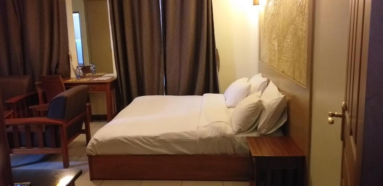 Minimalistic Studio Apartments Nairobi Luaran gambar